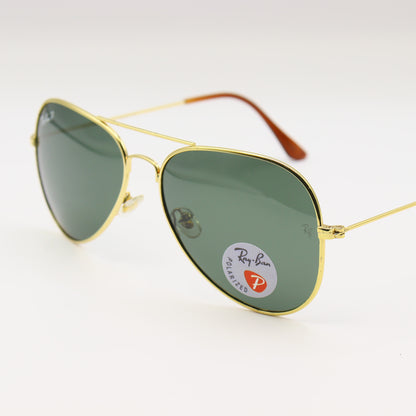 RayBan RB3025 polarized aviator sunglasses with metal frames and dark tinted lenses, displayed on a white background.